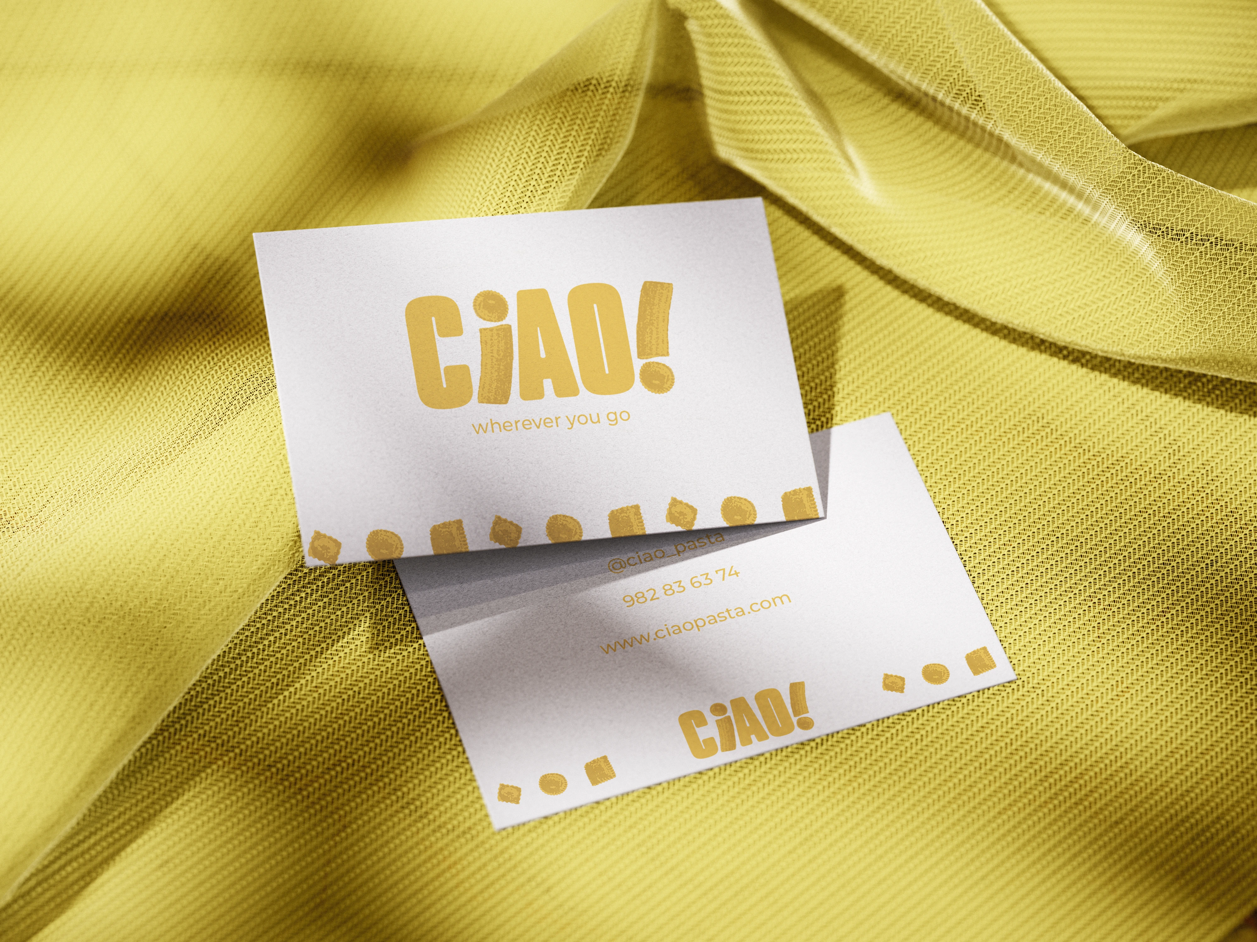 Bolsa y elementos de marca CIAO!